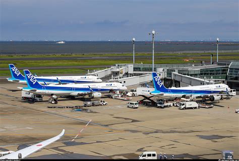 ACG-leased aircraft at Tokyo Haneda Airport with fuel-efficient livery