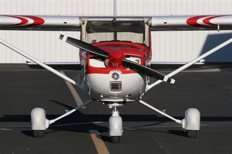 aerobatic Cessna 150 Aerobat executing a loop at airshow
