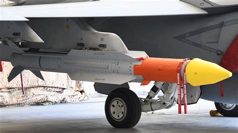 AIM-174B terminal phase engagement simulation