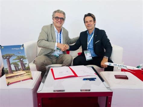 Air Austral and Air Madagascar executives sign partnership deal in Antananarivo