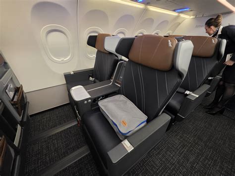 Air Canada A321XLR business class 1-1 seat layout