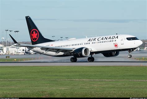 Air Canada Boeing 737 MAX 8 departing Montreal on transatlantic route to Edinburgh