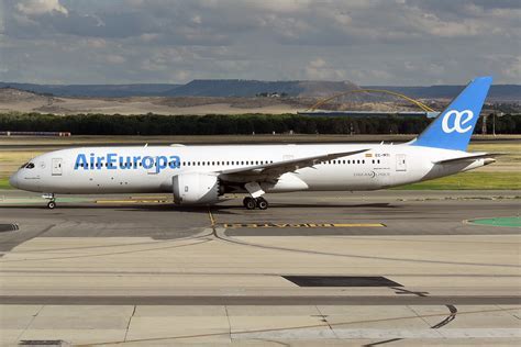 Air Europa Boeing 787-9 EC-MTI aircraft involved in Flight 045 incident on tarmac