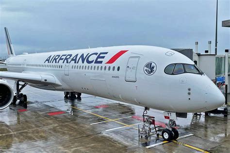 air france aircraft detoured over caspian sea june 2025