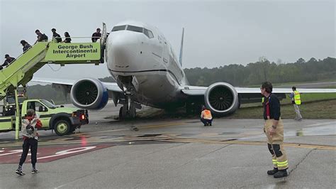 Air France airplane on runway after emergency landing