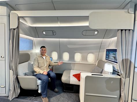 Air France La Première 32-inch 4K screens luxury aircraft suite 2026