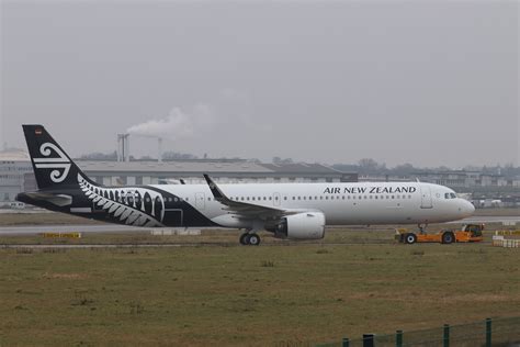 Air New Zealand Airbus A321neo arriving from Toulouse at Auckland Airport