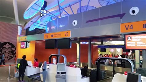 airasia check-in counters at kuala lumpur international terminal