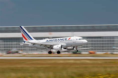 Airbus A318 Air France aircraft at Paris Charles de Gaulle Airport