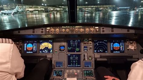 Airbus A320neo family cockpit commonality pilot training