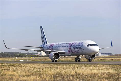 Airbus A321XLR preparing for long-range international departure