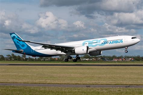 Airbus A330-900neo climbing