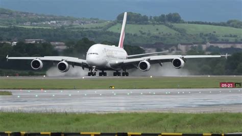 airbus a380 wing flex in flight over atlantic ocean