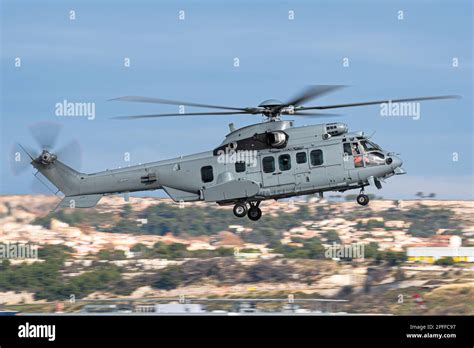 airbus h225 helicopter