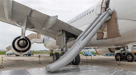 aircraft evacuation slide deployment Airbus narrowbody