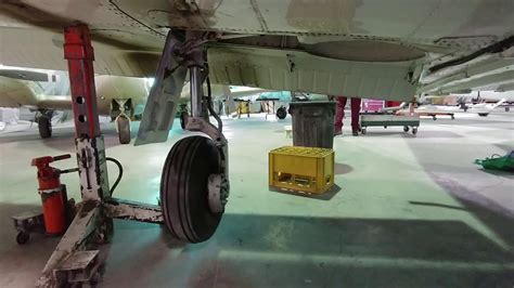 aircraft landing gear emergency free fall extension open gear doors in flight