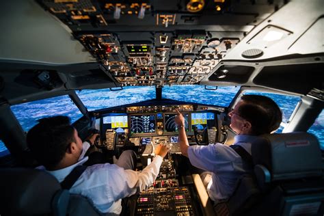 airline transport pilot Boeing flight deck training