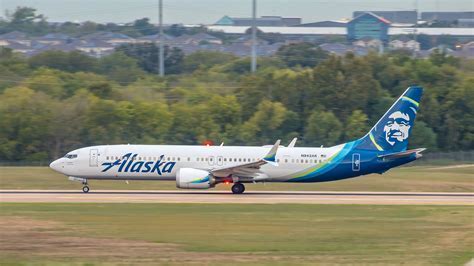 Alaska Airlines Boeing 737 MAX 9 preparing for takeoff at Seattle Tacoma Airport