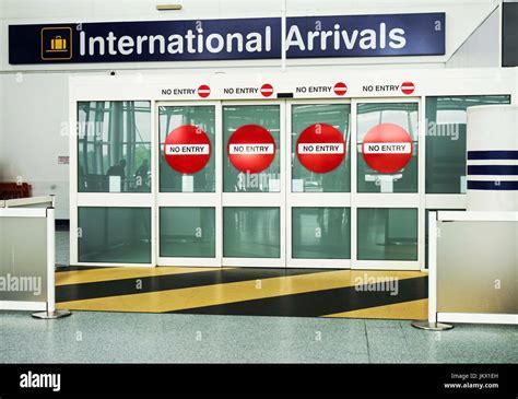 alaska airlines international flight arrival gate with passengers