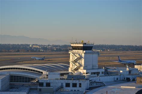 alaska airlines seattle tacoma international airport hub aerial view