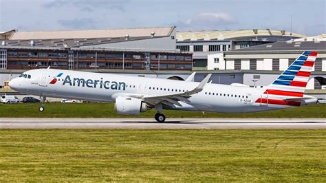 American Airlines A321XLR on transatlantic flight approach