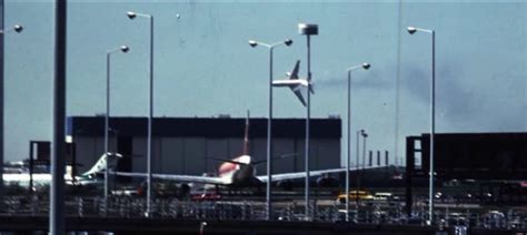 American Airlines DC-10 after engine pylon separation disaster