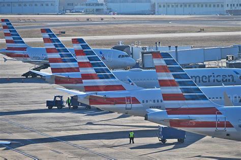 American Airlines ground crews scrambling at Charlotte-Douglas after major flight delays