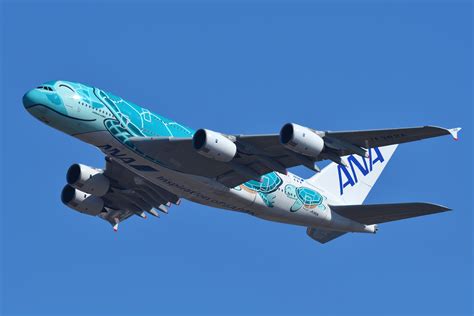 ANA Airbus A380 Flying Honu landing in Honolulu with Japan-US livery