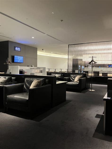 ANA Lounge entrance inside Tokyo Haneda Airport