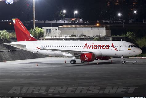 Avianca Airbus A320 in retro TACA livery