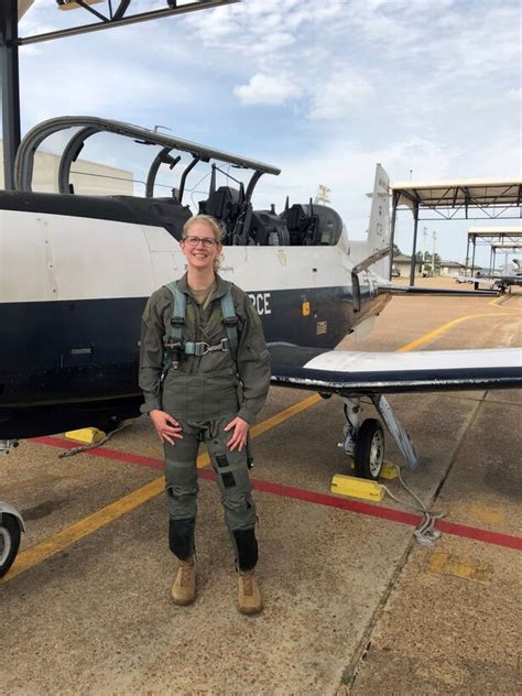 aviation psychologist administering stress resilience training to cockpit crew