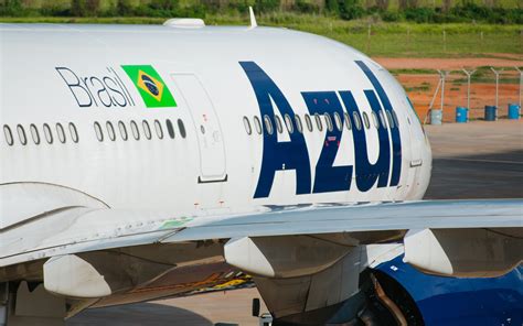 Azul Airlines maintenance hangar and ground operations Brazil