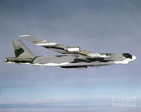 B-52H carrying AGM-86 cruise missiles beneath its wings