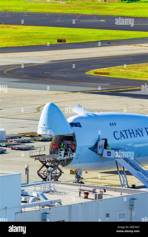 Bamboo Airways aircraft at Sydney Kingsford Smith Airport before route suspension