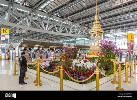 Bangkok Suvarnabhumi Airport United Airlines long haul arrival passengers