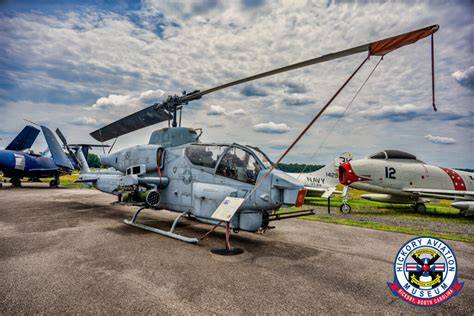 Bell AH1W Super Cobra twin engine Marine attack helicopter airborne