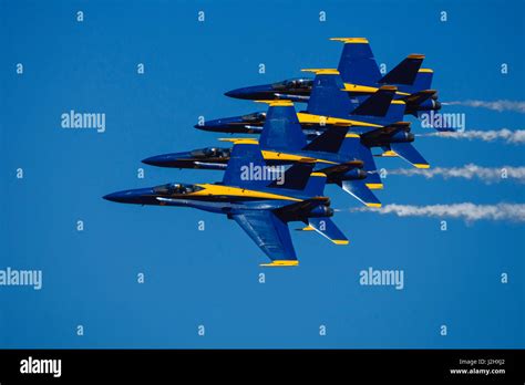 blue angels Echelon Parade