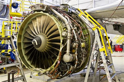 Boeing 737-800 CFM56 engine inspection by aircraft maintenance technicians