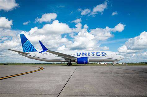 Boeing 737 MAX 8 United Airlines fleet 2026 airport operations