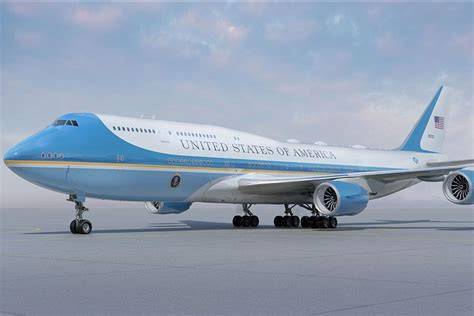 Boeing 747-8 cockpit windshield and VC-25B Air Force One specialized aircraft systems