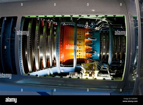 Boeing 747 engine evolution from JT9D to modern GEnx turbofan