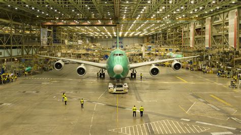 Boeing 747 production line Everett factory final assembly