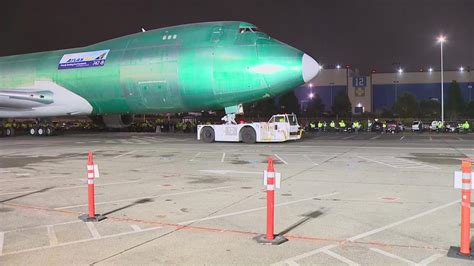 Boeing 747 rollout Everett factory