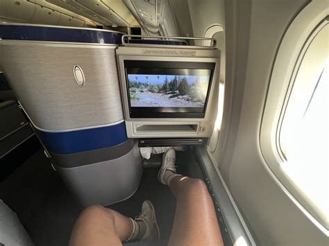 Boeing 767 Polaris seat sidewall gap detail