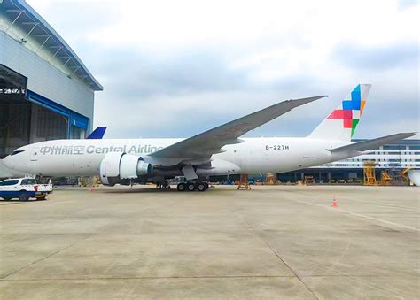 Boeing 777F cargo aircraft loading operations
