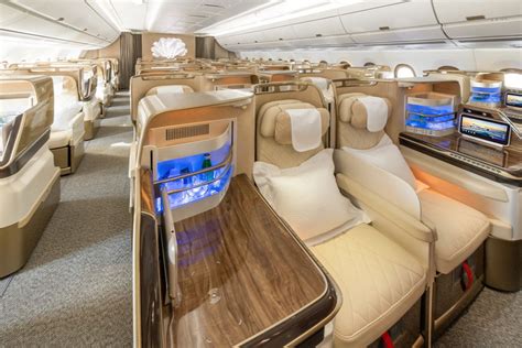 Boeing 777X Emirates business class suites rendering