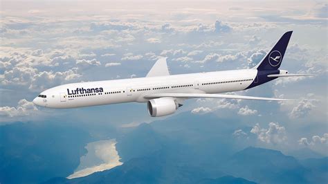 Boeing 777X Lufthansa livery taxiing in Frankfurt 2025