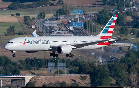 Boeing 787-10 Dreamliner American Airlines potential fleet expansion