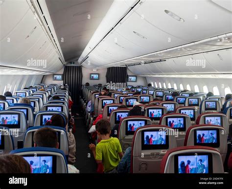 Boeing 787-9 Dreamliner cabin interior on ultra long haul United flight