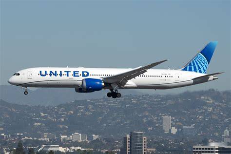 Boeing 787-9 United Airlines long-haul service and Airbus A330-900 Delta Air Lines fleet